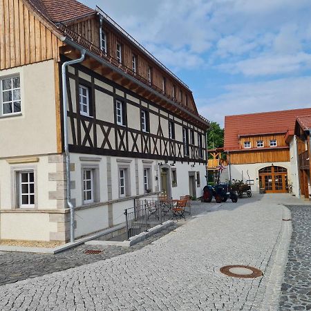 Familien- Und Apartmenthotel Lerchenberghof Walddorf  Exteriör bild
