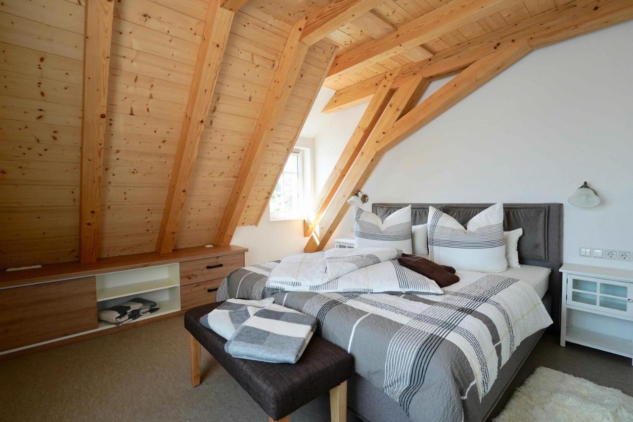 Familien- Und Apartmenthotel Lerchenberghof Walddorf  Exteriör bild