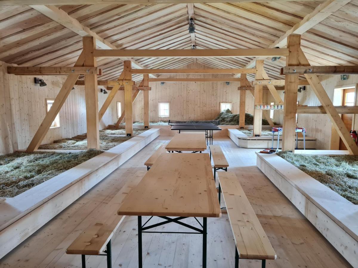 Familien- Und Apartmenthotel Lerchenberghof Walddorf  Exteriör bild