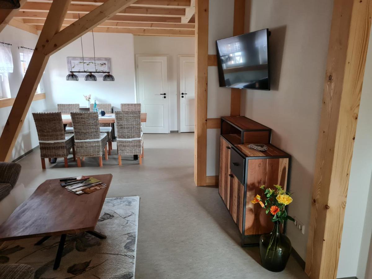 Familien- Und Apartmenthotel Lerchenberghof Walddorf  Exteriör bild