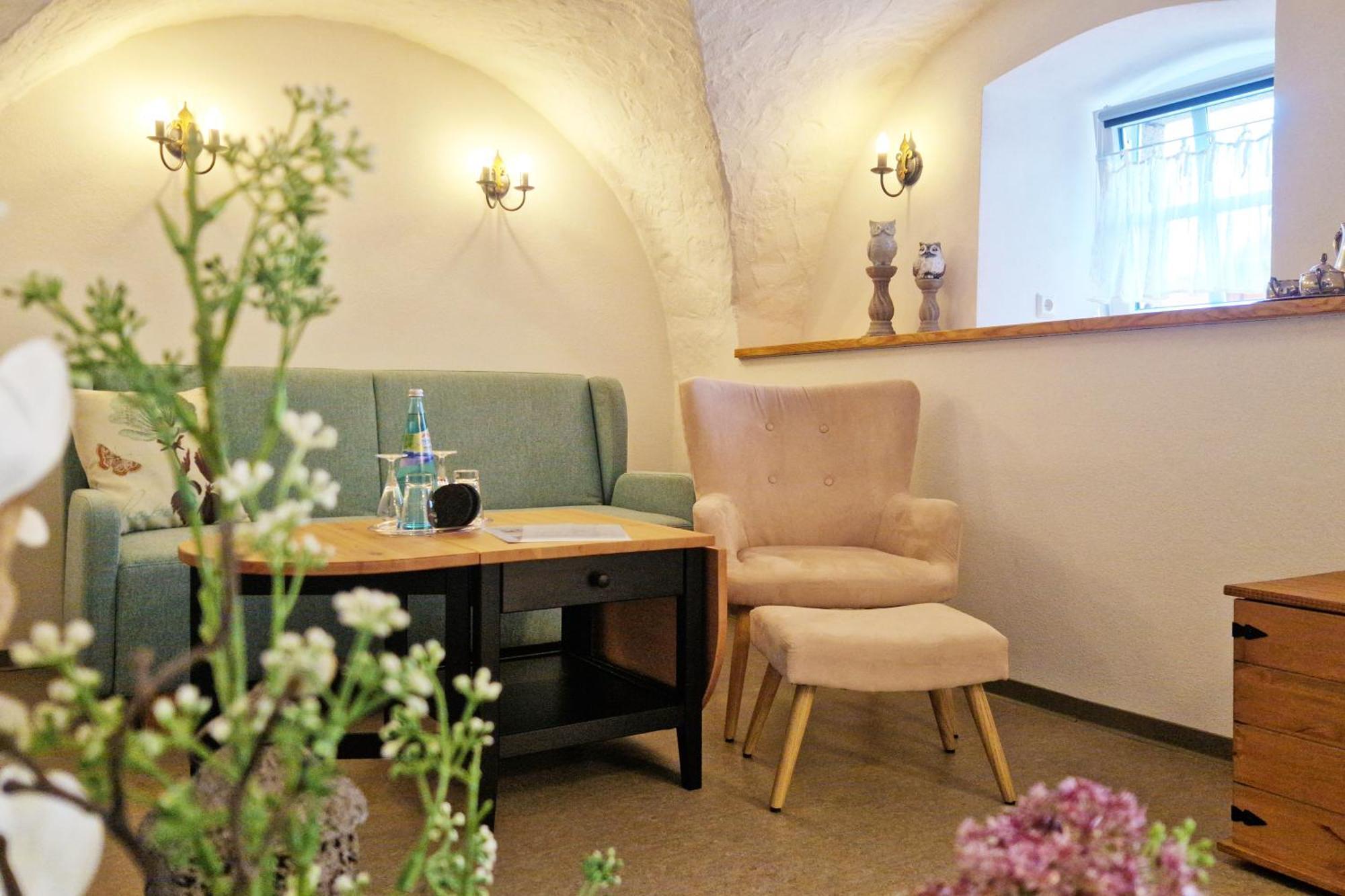 Familien- Und Apartmenthotel Lerchenberghof Walddorf  Exteriör bild