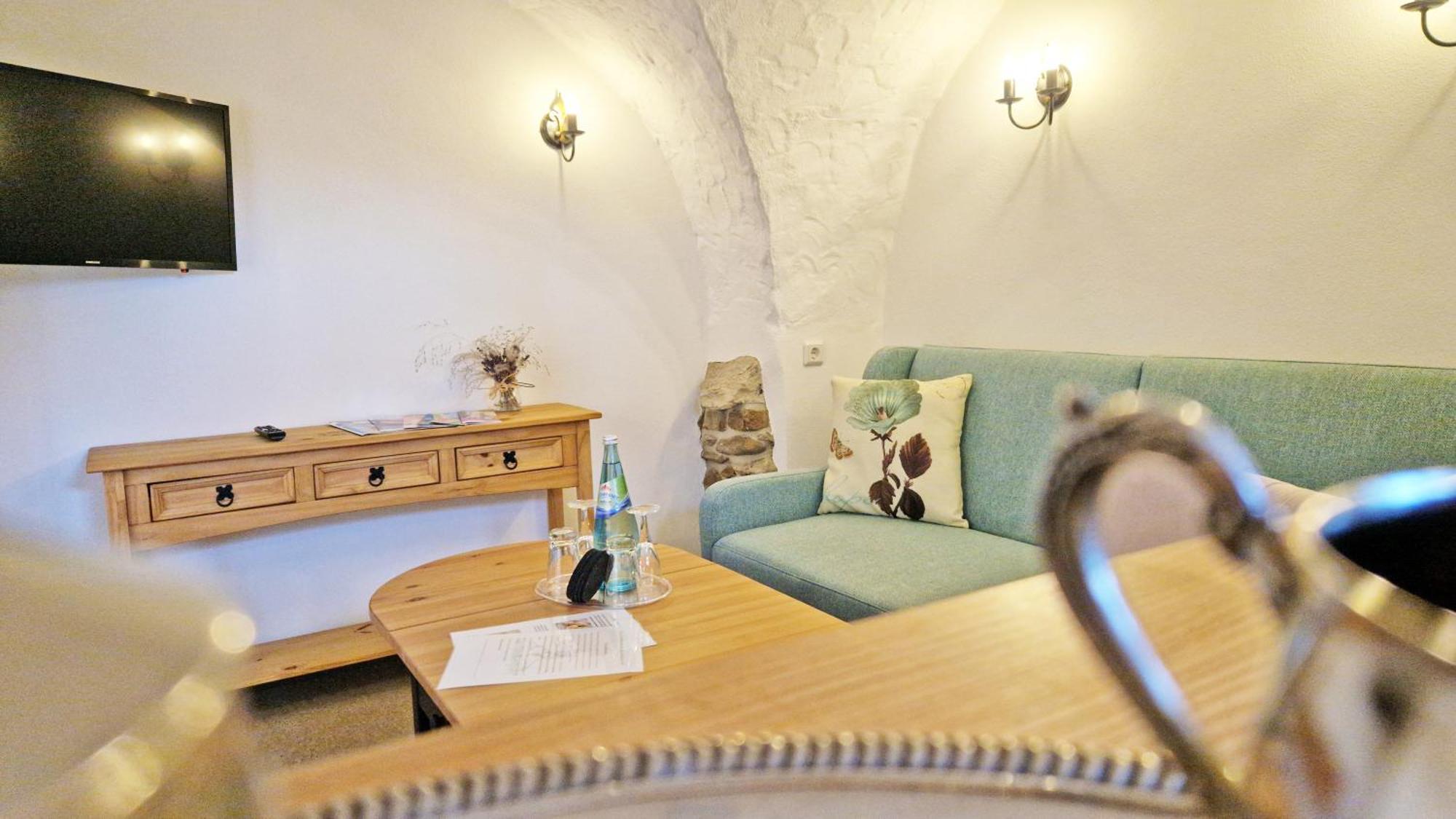 Familien- Und Apartmenthotel Lerchenberghof Walddorf  Exteriör bild